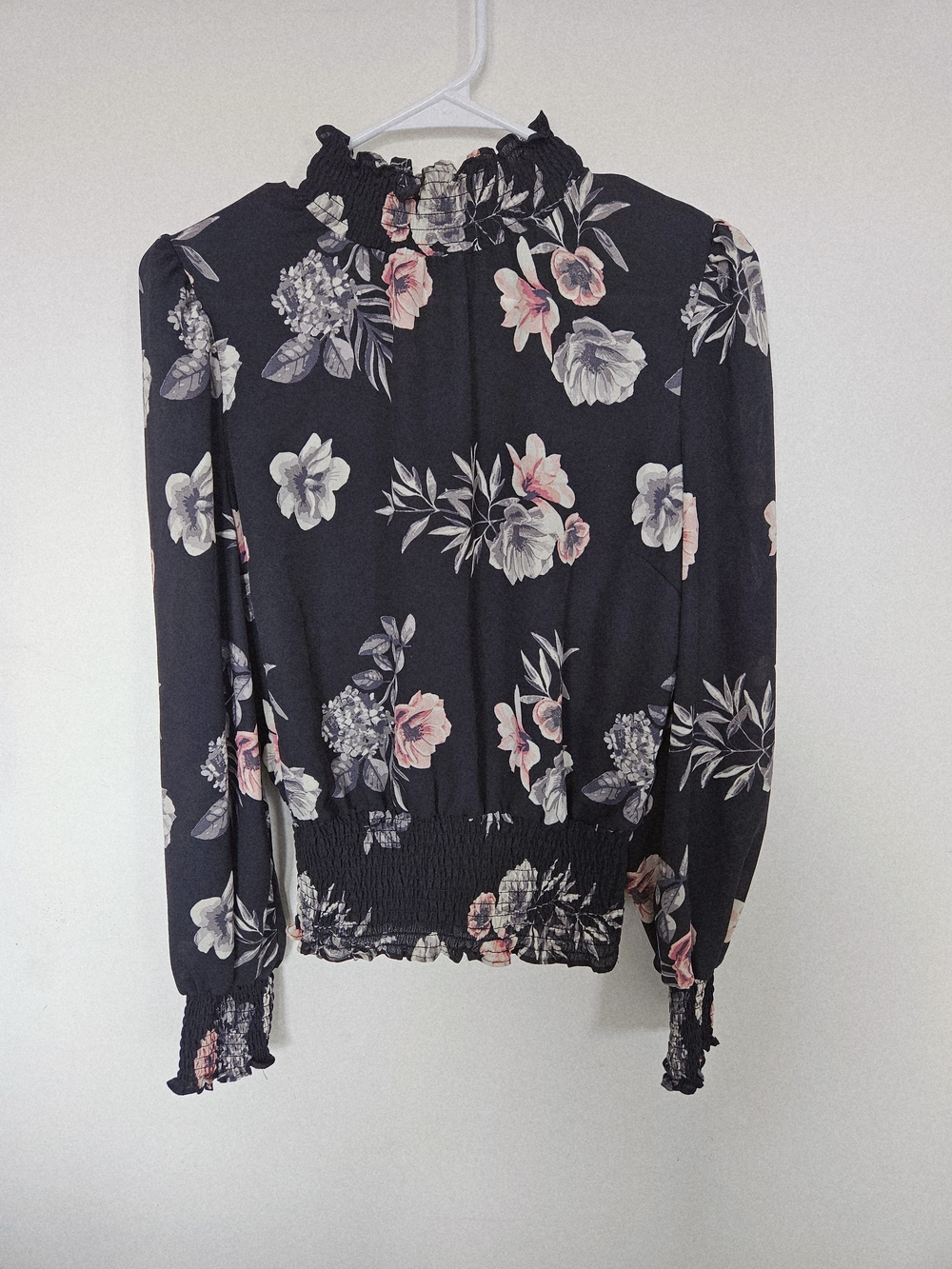 Streetwear Society Dark Floral High Neck Blouse Smocked Waist and Cuffs Med🔥